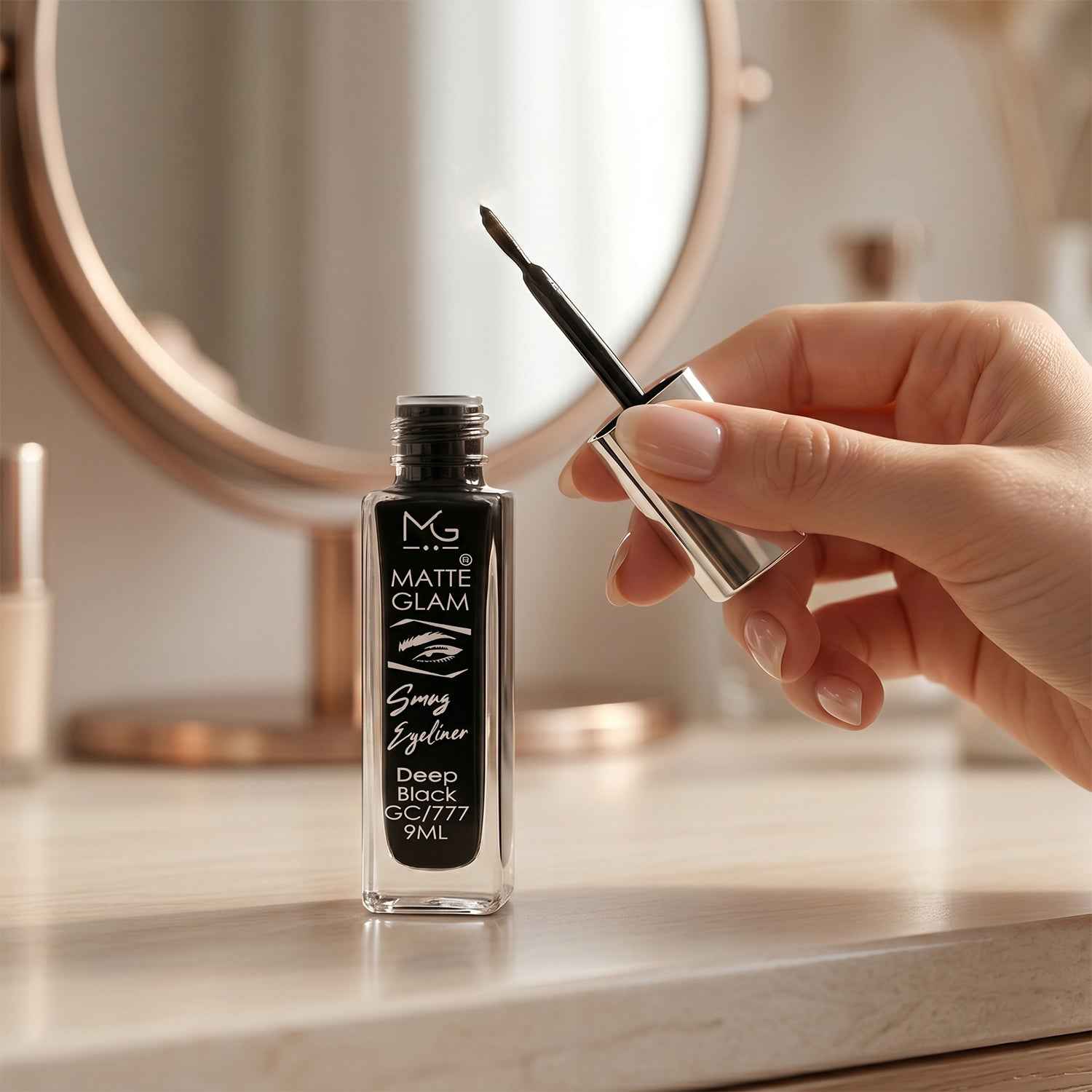 Deep Black Matte Eyeliner – Smudge Proof, Long Lasting