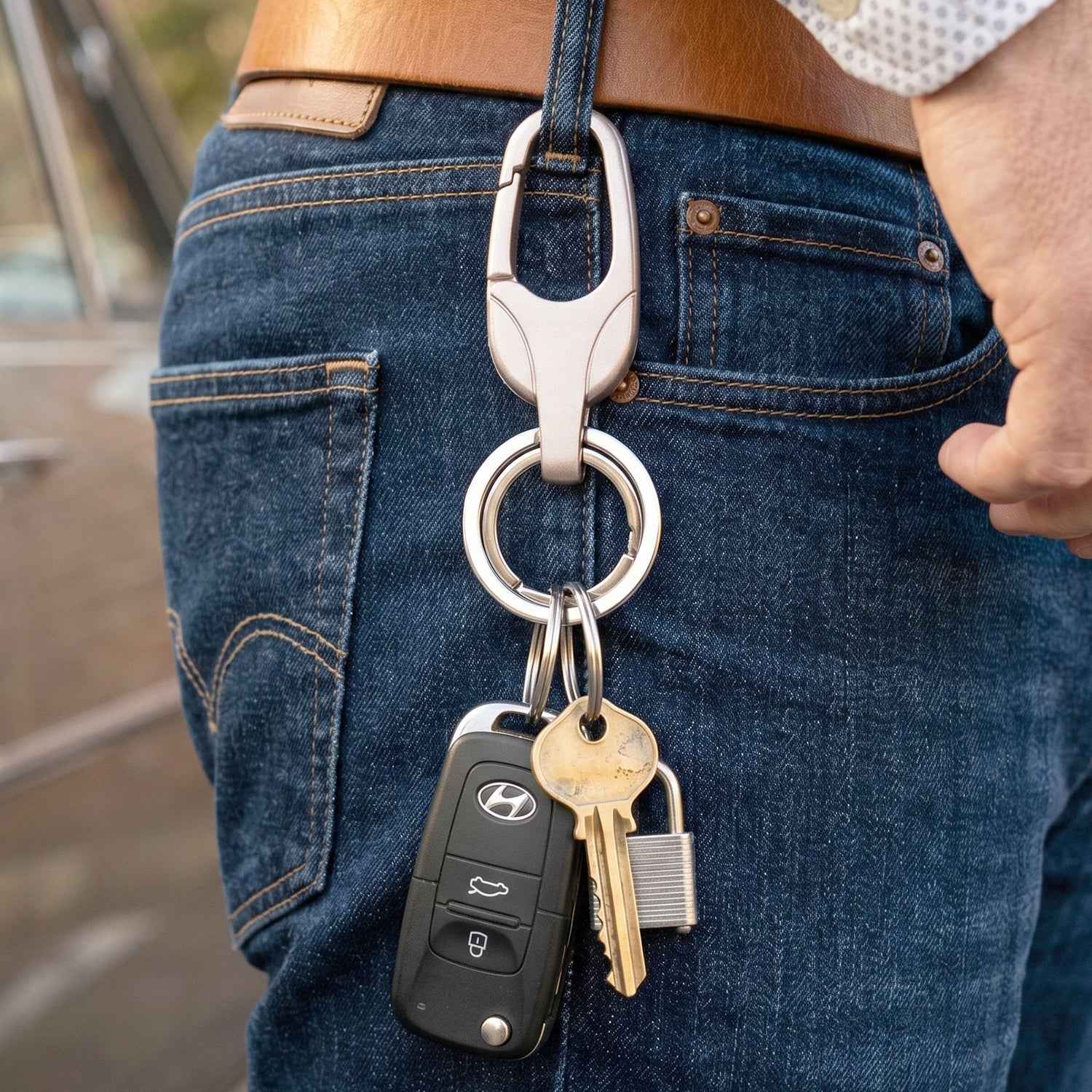 Keychain – Durable Metal with Secure Carabiner Clip for Keys & EDC