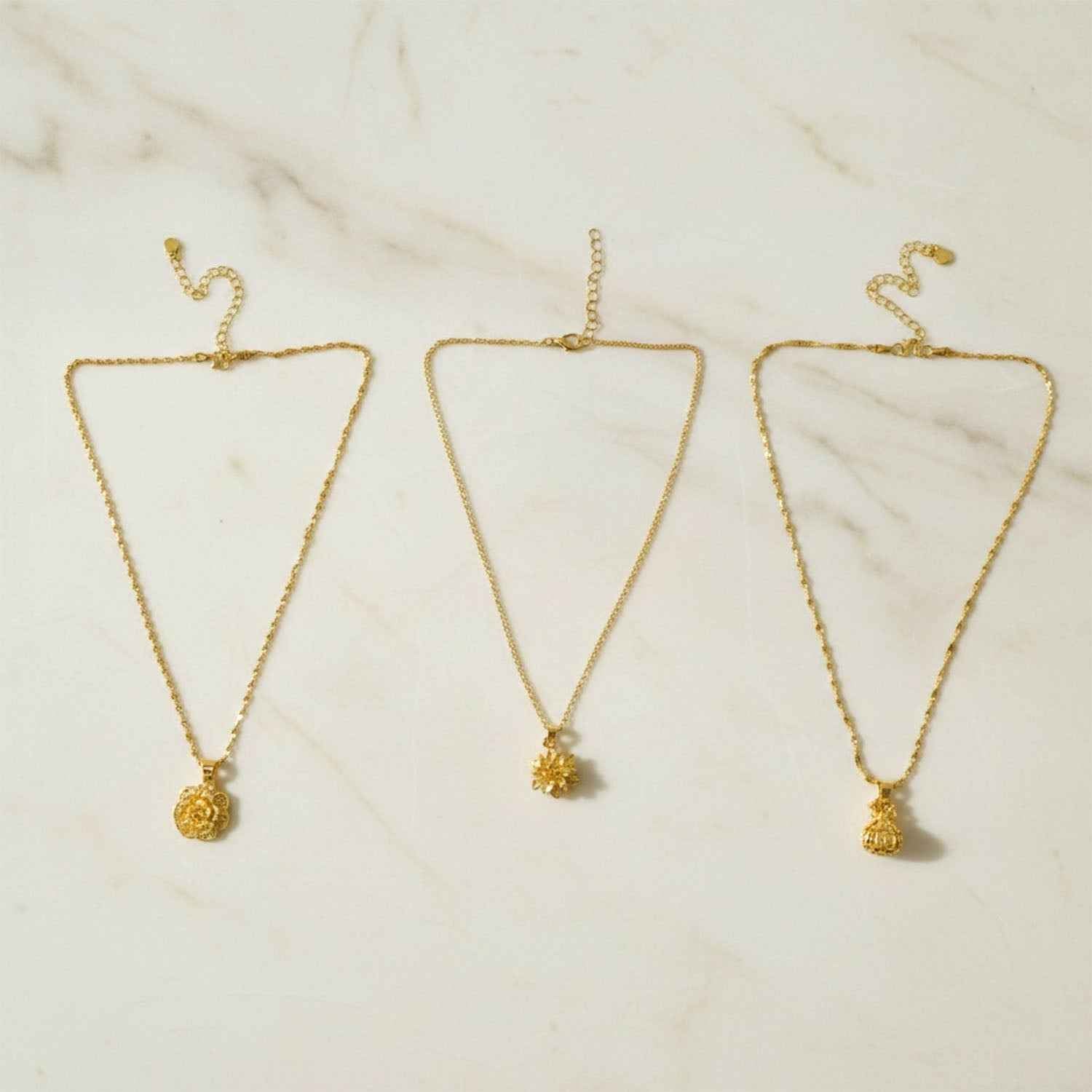 Gold Finish Floral Pendant Necklace – Elegant Traditional Design