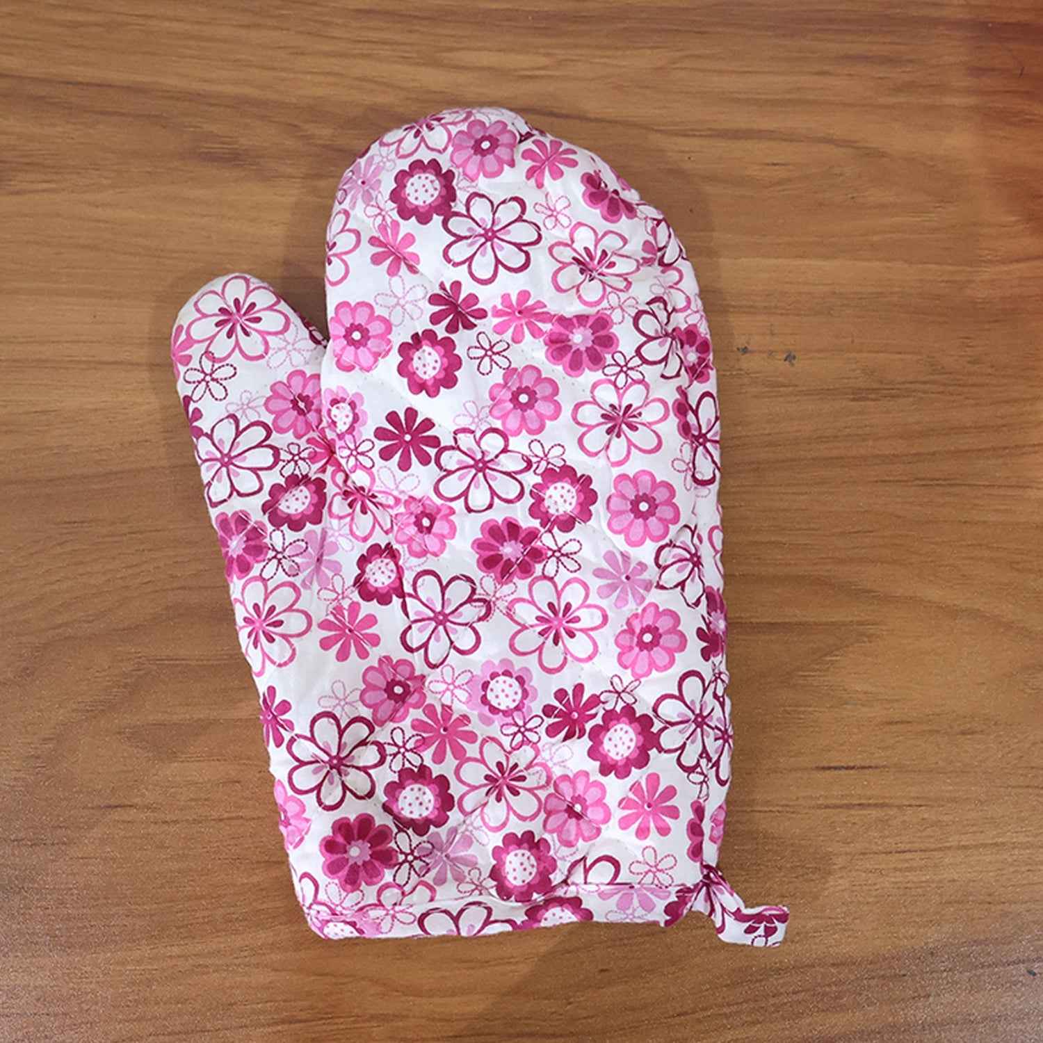 Oven Mitt and Pot Holder Set – Multicoloured Design | Bake & Dwell