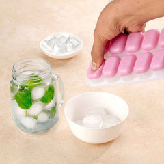 Plastic Ice Cube Tray Ð Durable with Lid for Easy Freezing