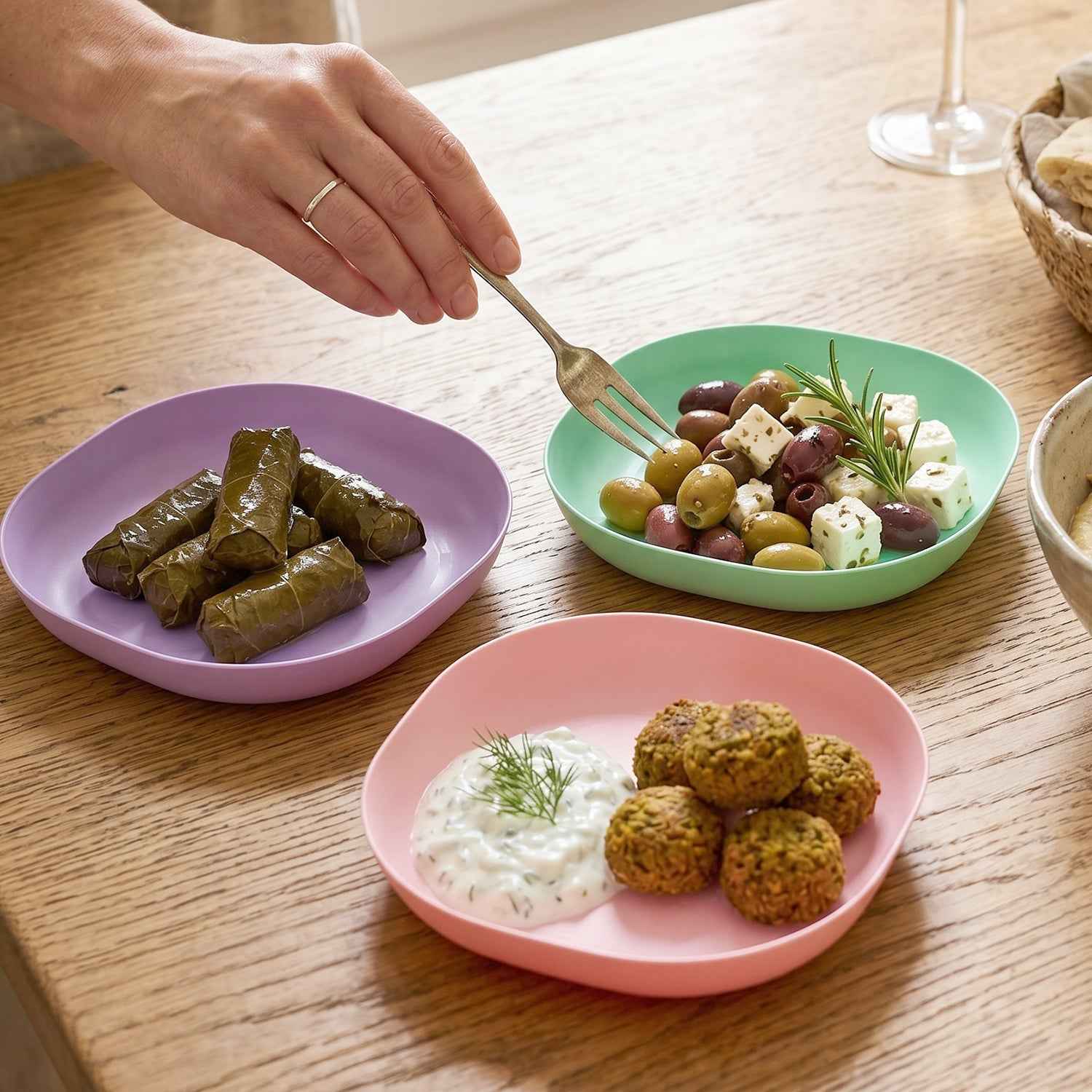 Plastic Snack Serving Tray Plates Set Ð Space-saving & Durable