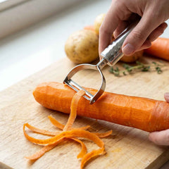 Stainless Steel Vegetable Peeler Ð Effortless Food Prep Tool
