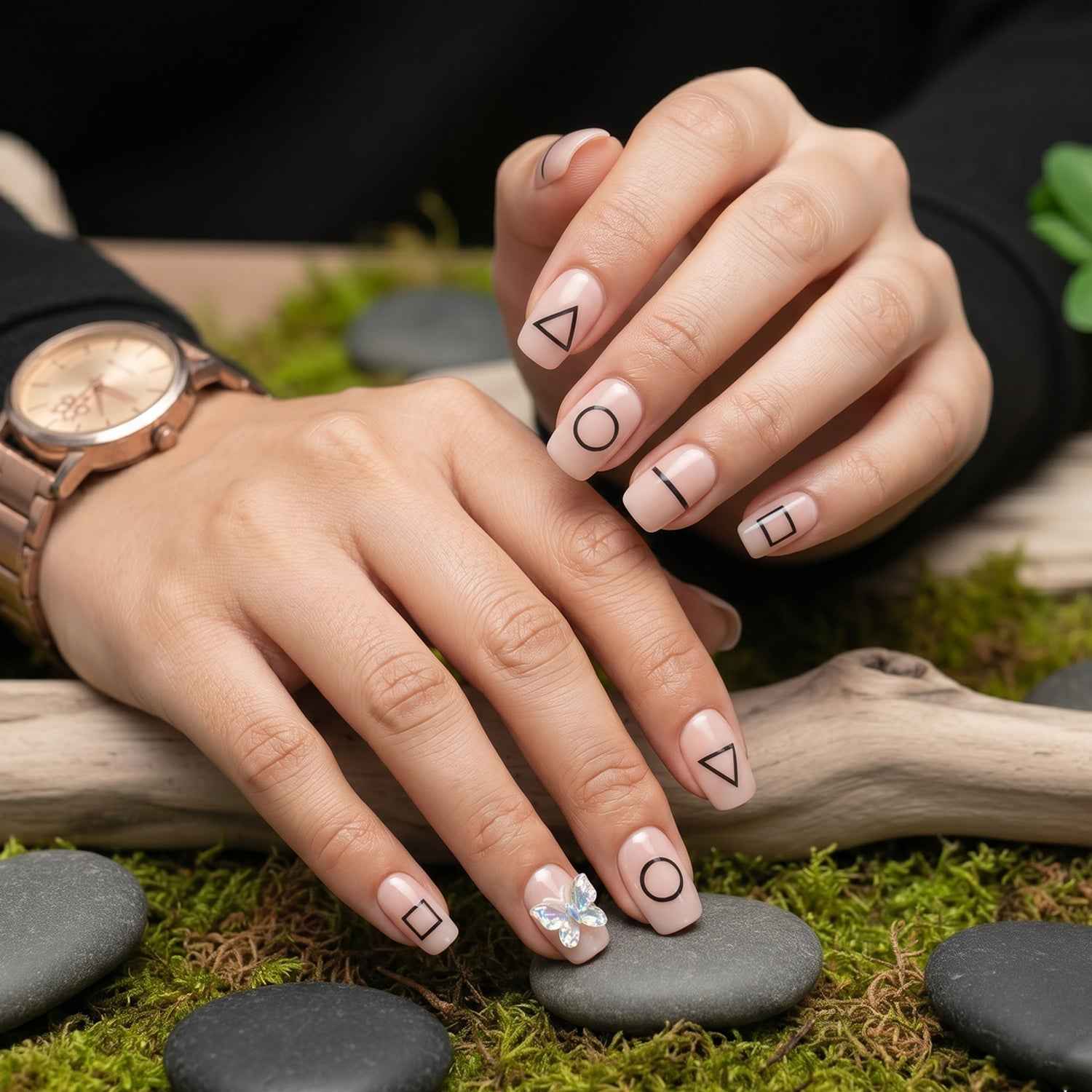 Press-On Nails Ð Reusable False Nail Set with Strong Glue for Equally Glam Looks