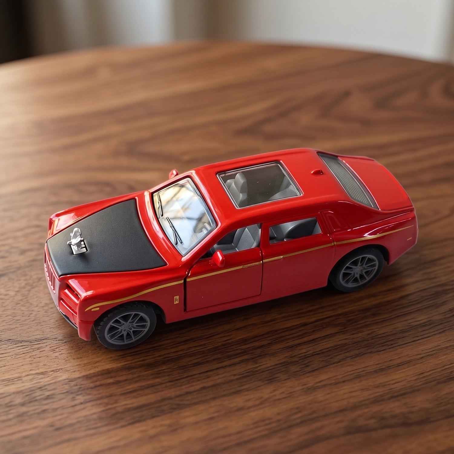 Die-Cast Metal Pull-Back Toy Car Ð Realistic Luxury Sedan Model