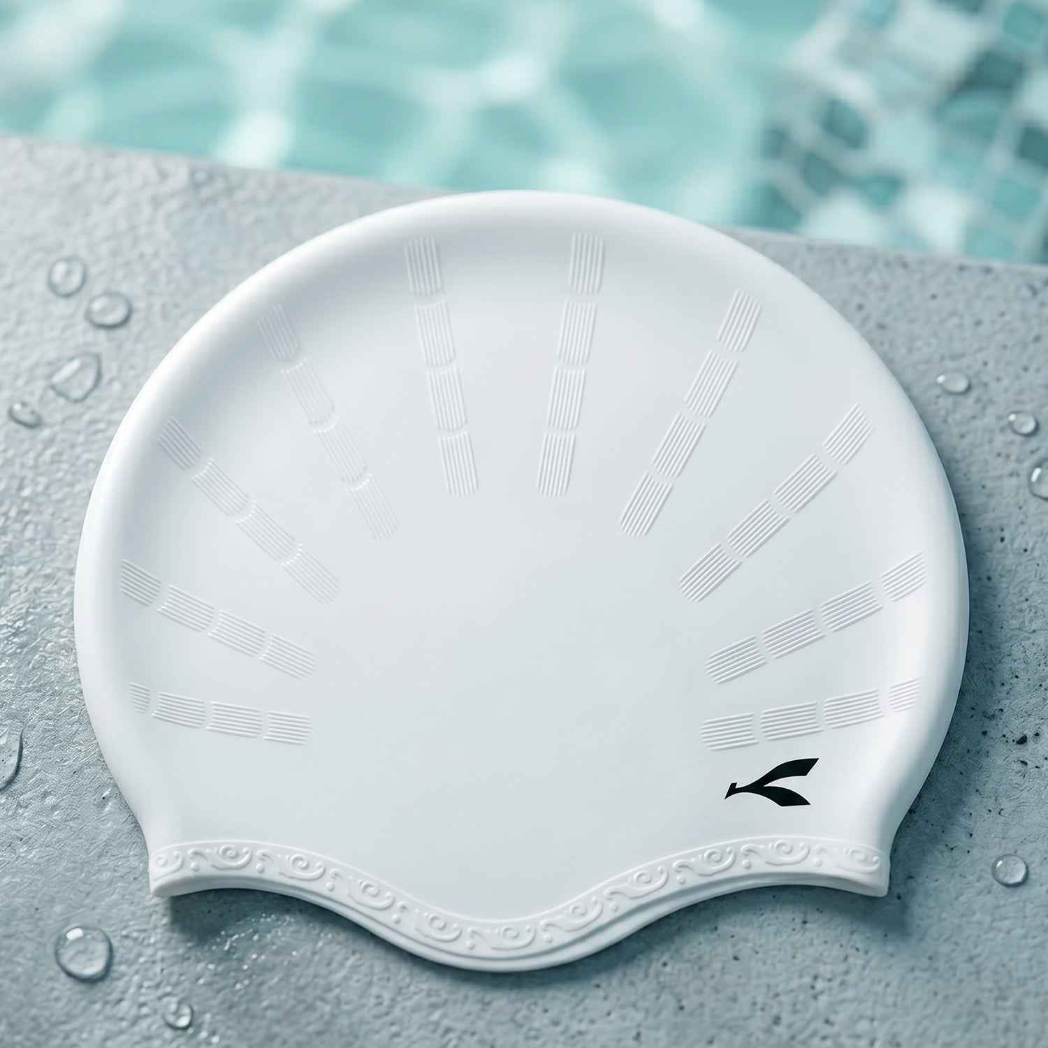 Silicone Swimming Cap Ð Waterproof & Flexible Fit for All Ages
