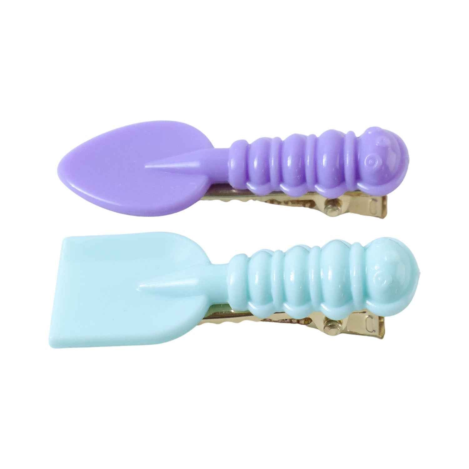 Mini Spade & Leaf Hair Clips – Lightweight 2-Piece Set for Girls