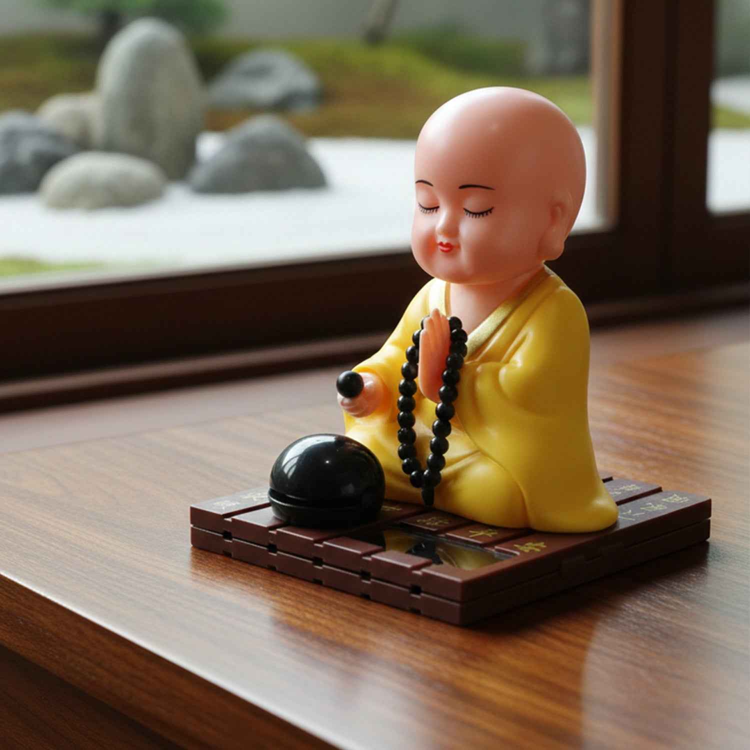 Solar Buddha Statue – Eco-Friendly Movement & Meditation Decor