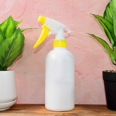 Floral Plastic Spray Bottle 500ml – Durable Multipurpose Mist Sprayer