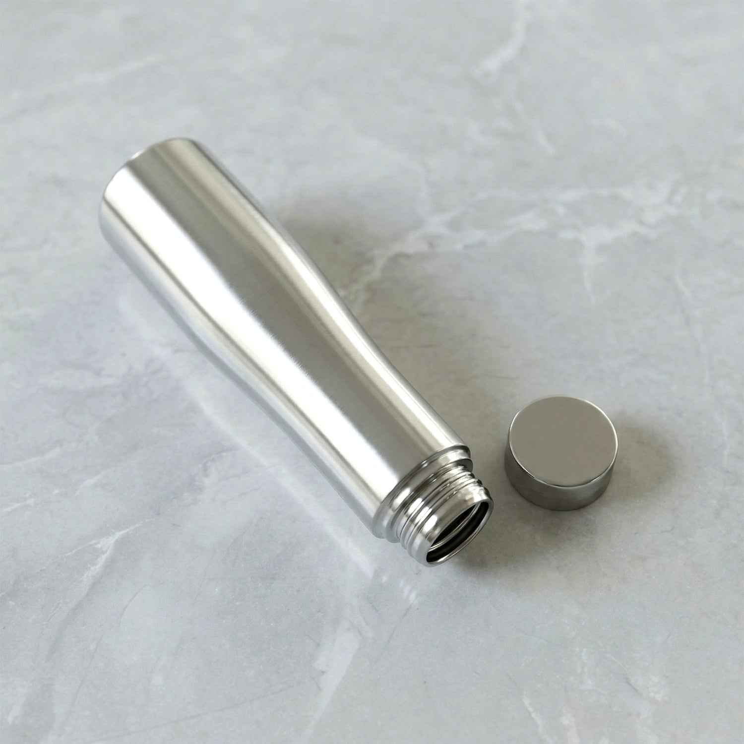 Stainless Steel Water Bottle – Leak-Proof & Insulated for Daily Use