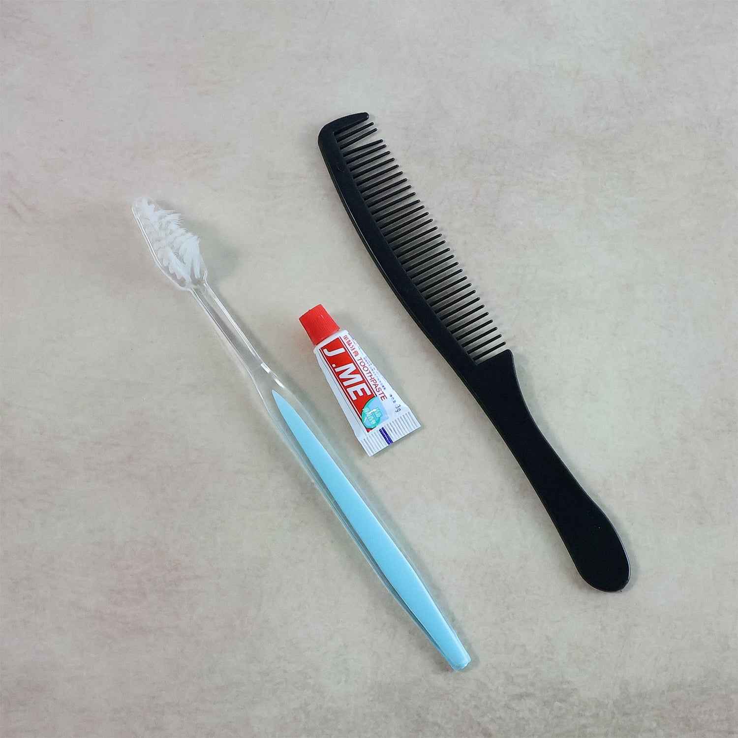 Travel Hygiene Kit – Compact 3-in-1 Toothbrush, Toothpaste & Comb