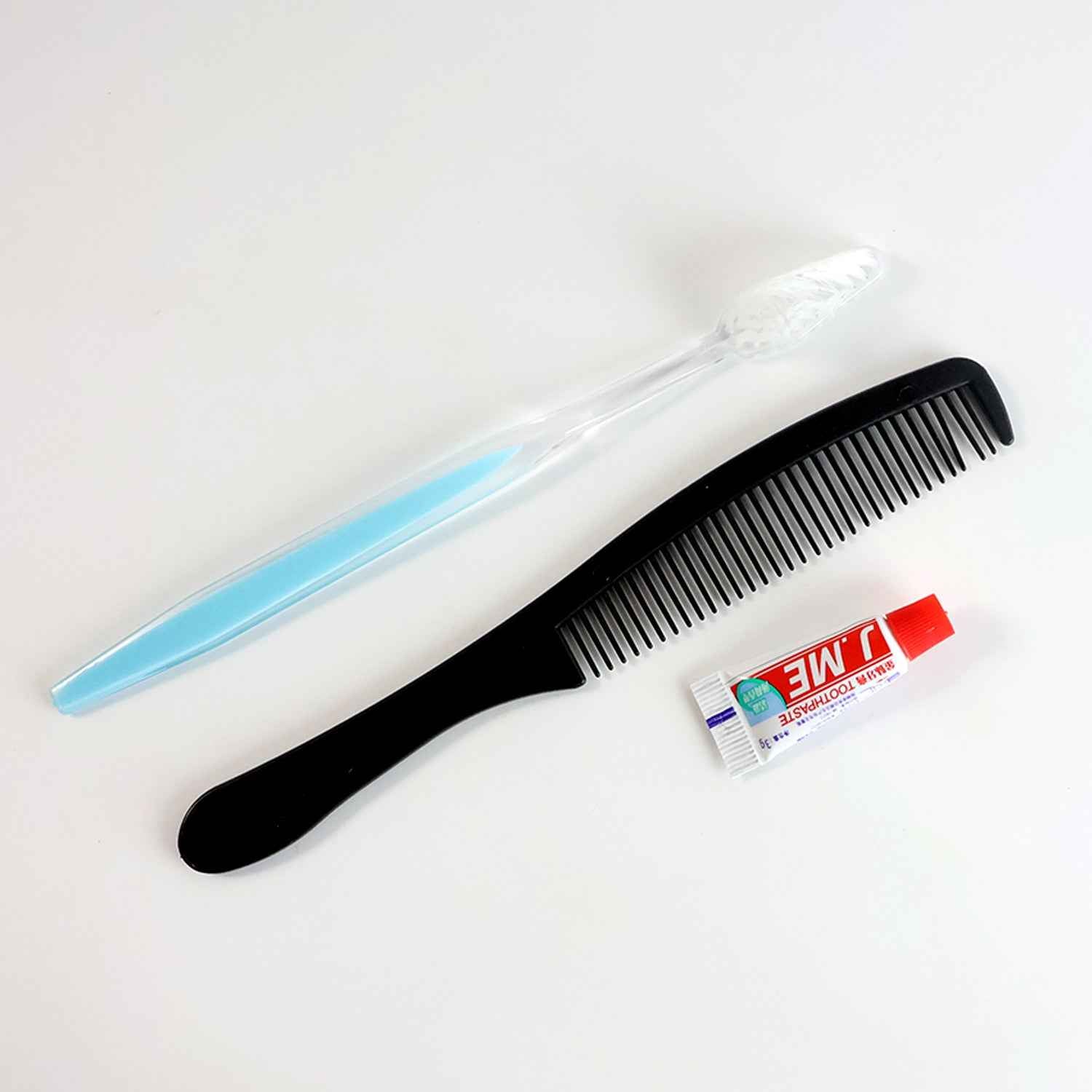 Travel Hygiene Kit – Compact 3-in-1 Toothbrush, Toothpaste & Comb