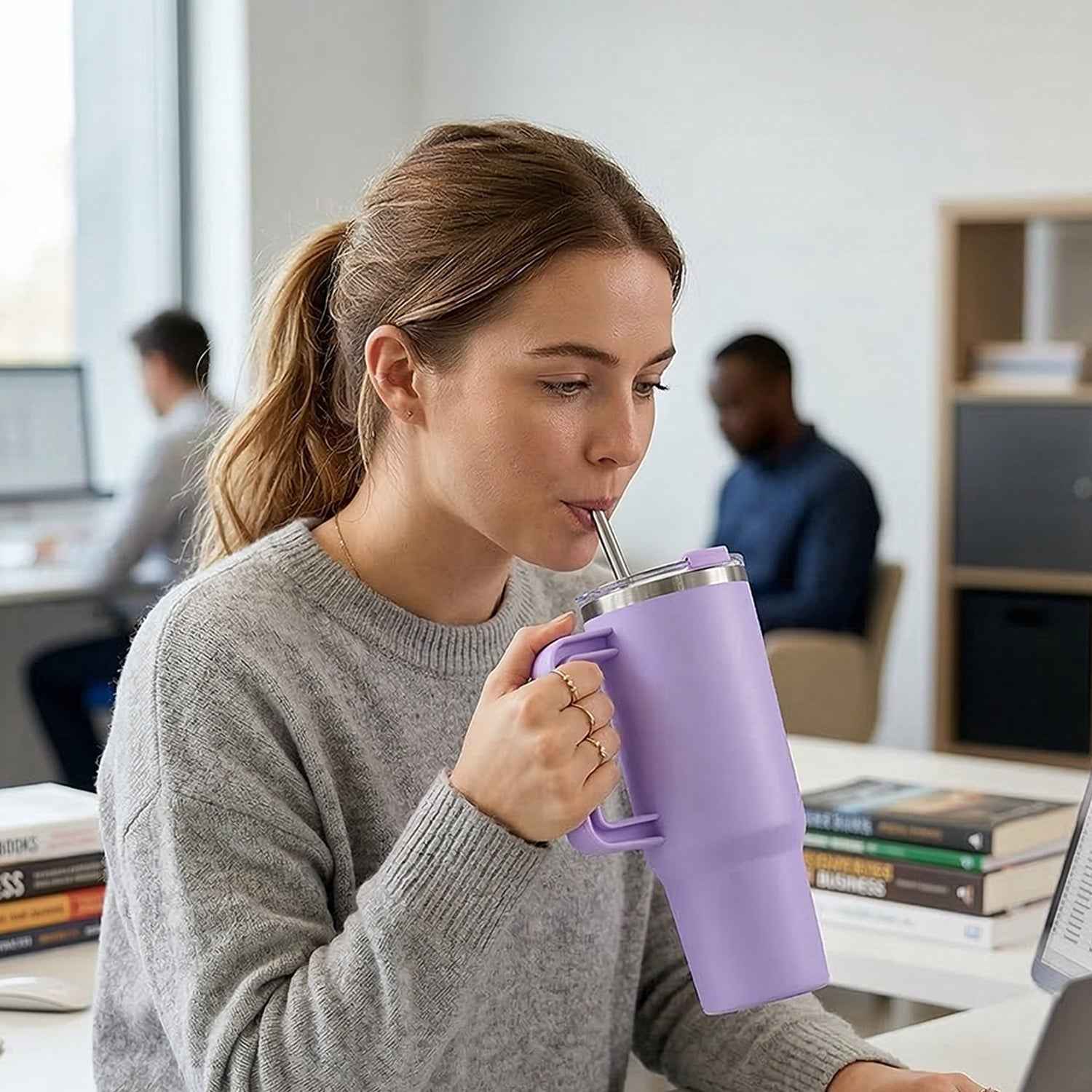 Insulated Tumbler Mug – Large 1200ML Capacity with Handle & Straw