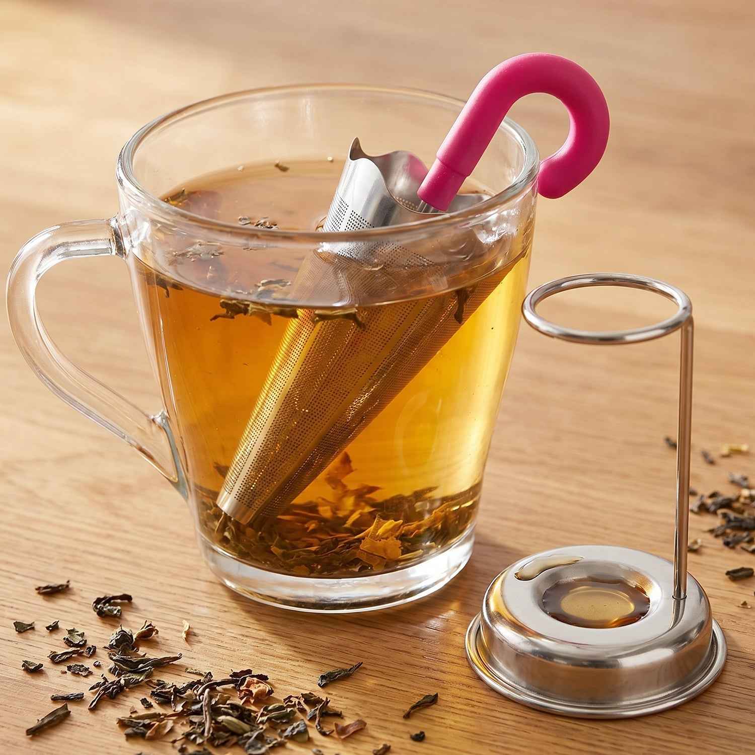 Stainless Steel Tea Strainer – Umbrella Design & Drip Tray | Siplix