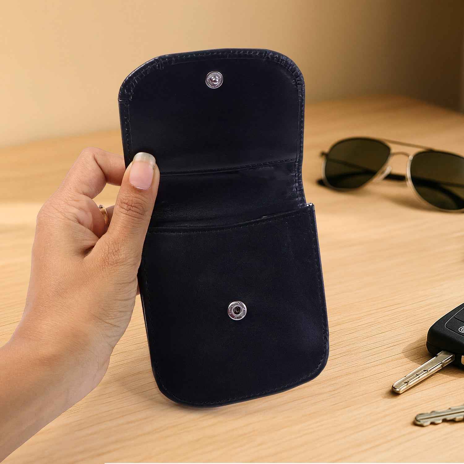 Compact Multi-Purpose Wallet Pouch – Premium Everyday Carry