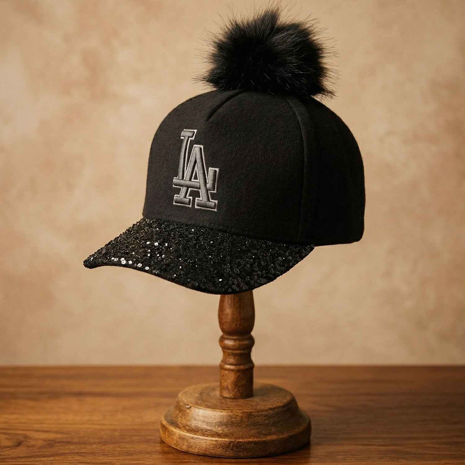 Embroidered Logo Baseball Cap – Trendy Winter Headwear for Women