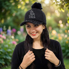 Embroidered Logo Baseball Cap – Trendy Winter Headwear for Women