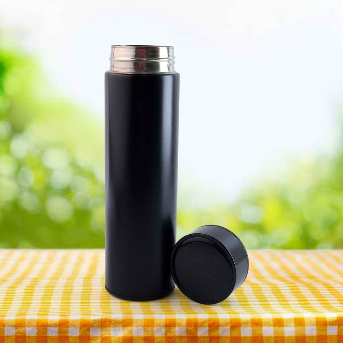 Vacuum Insulated Water Bottle – LED Temp Display 500ML