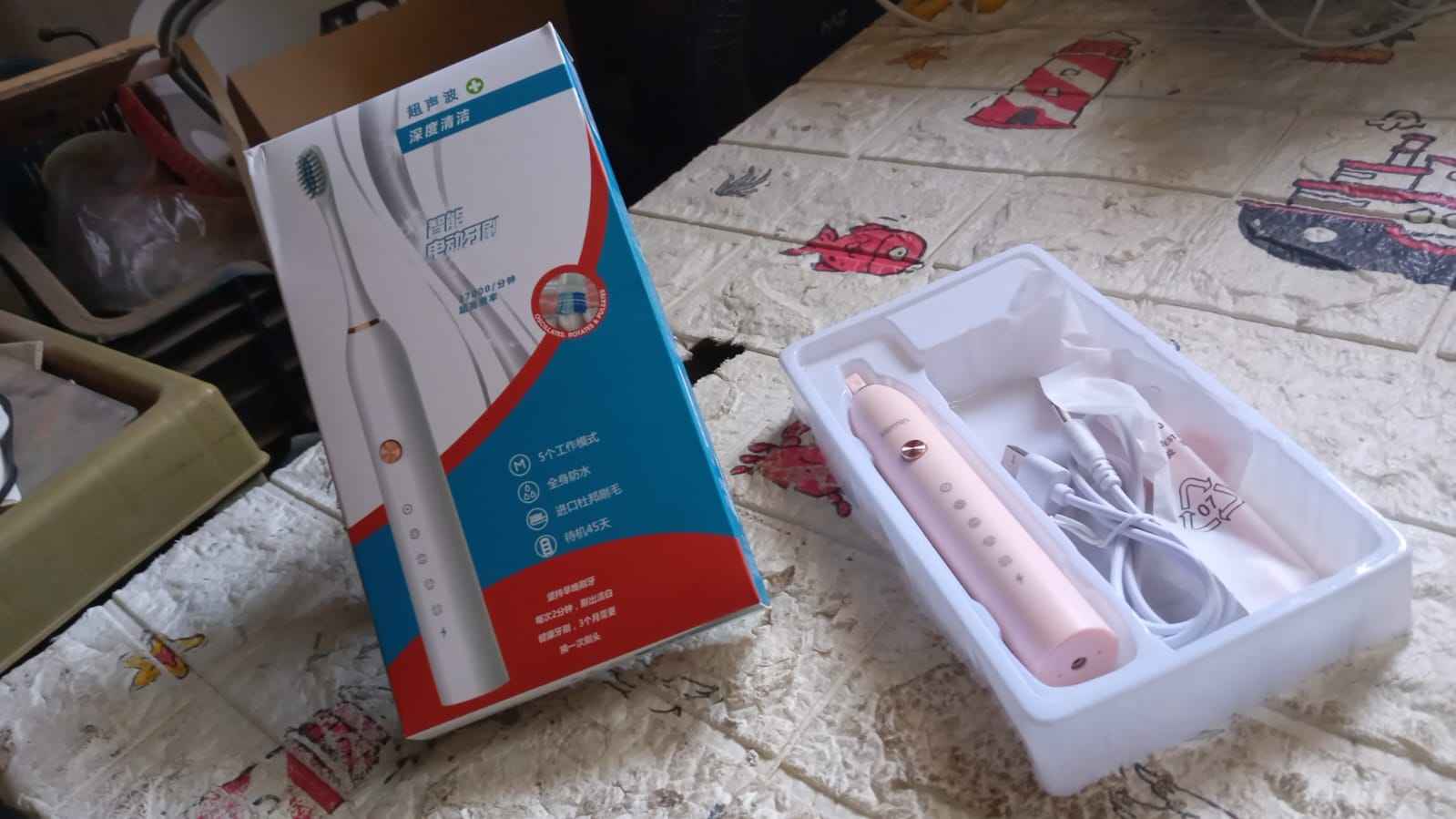 Electric Toothbrush – Deep Clean with Extra Heads | BrushedUp