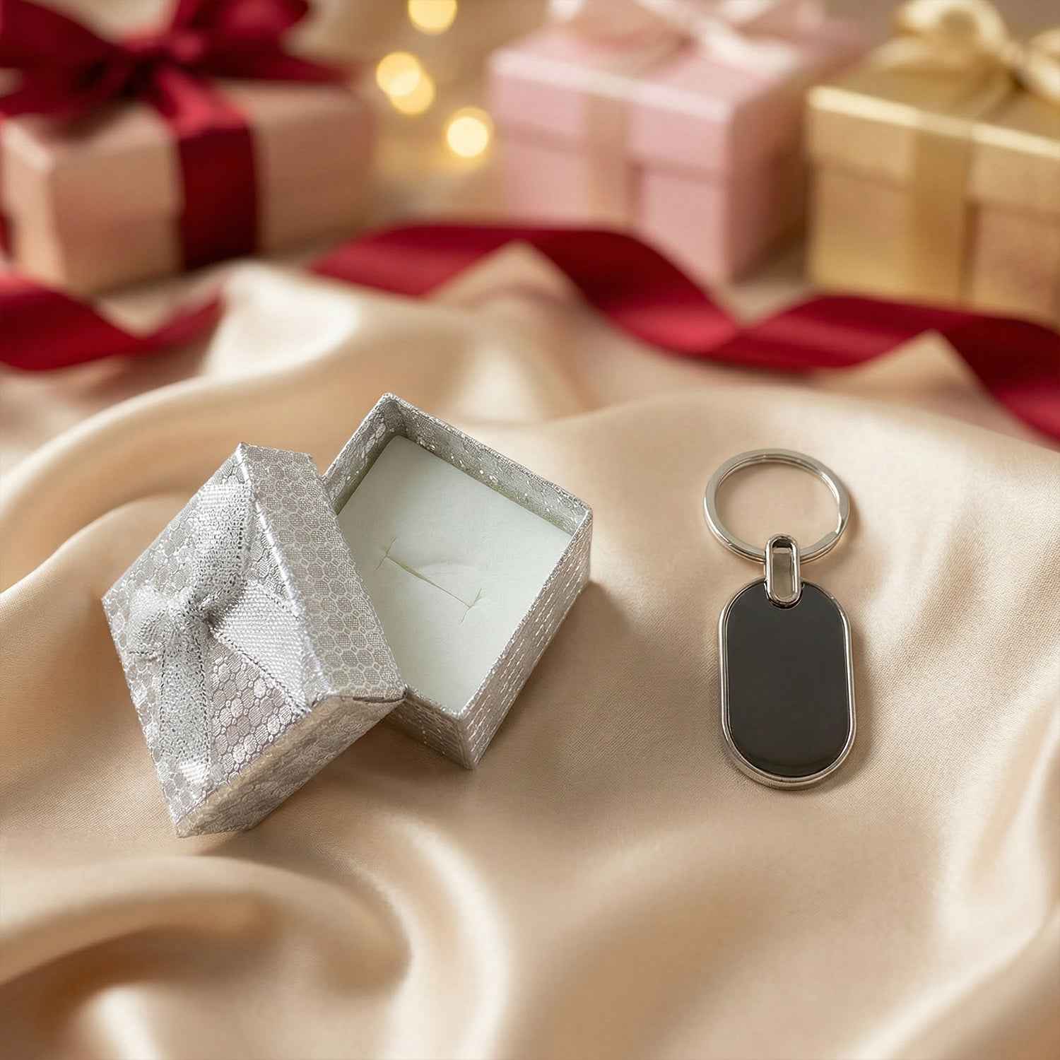 Keychain – Stylish Metal Organizer with Gift Box for Keys