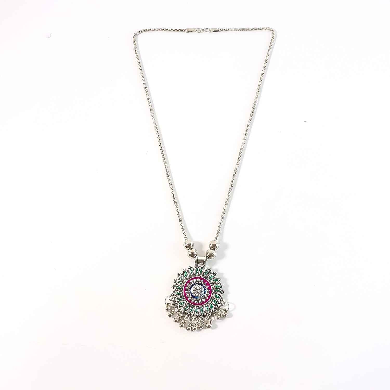 Floral Mandala Pendant Necklace – Antique Silver-Tone Oxidized Design