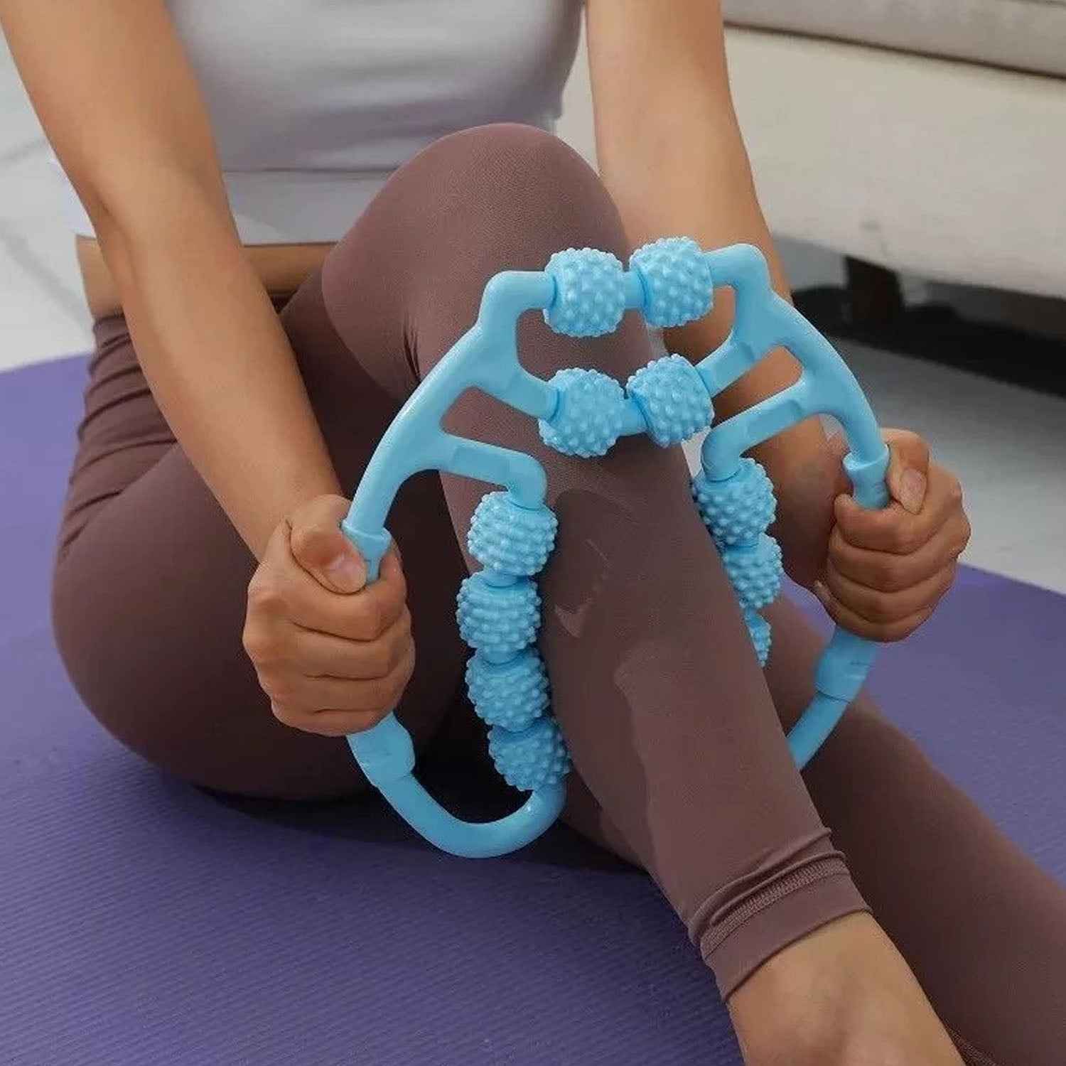 Body Massage Roller – Deep Muscle Relief & Relaxation