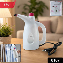 Garment Steamer Ð Compact & Efficient for Clothes & Home Refresh