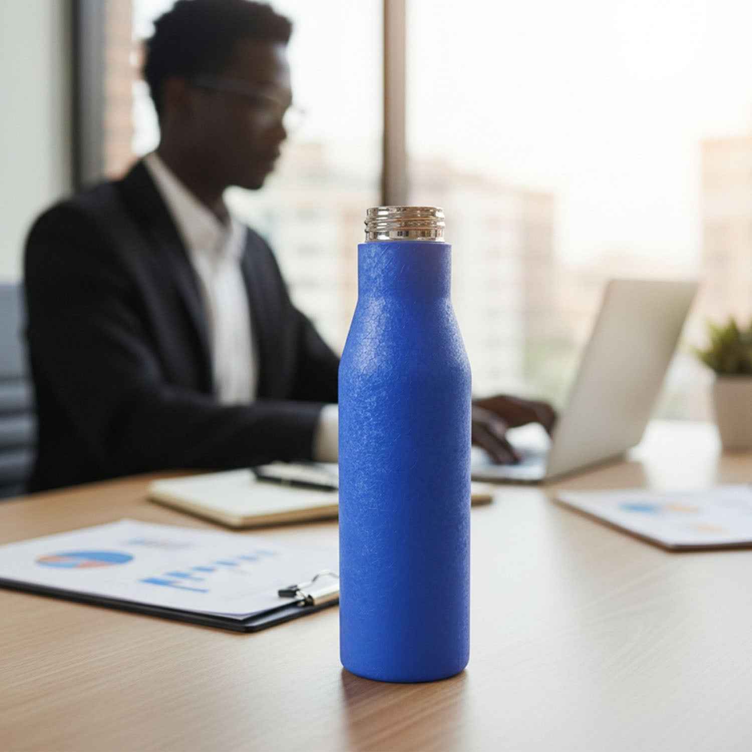 Stainless Steel Water Bottle 1000ML – Leakproof with Carry Strap